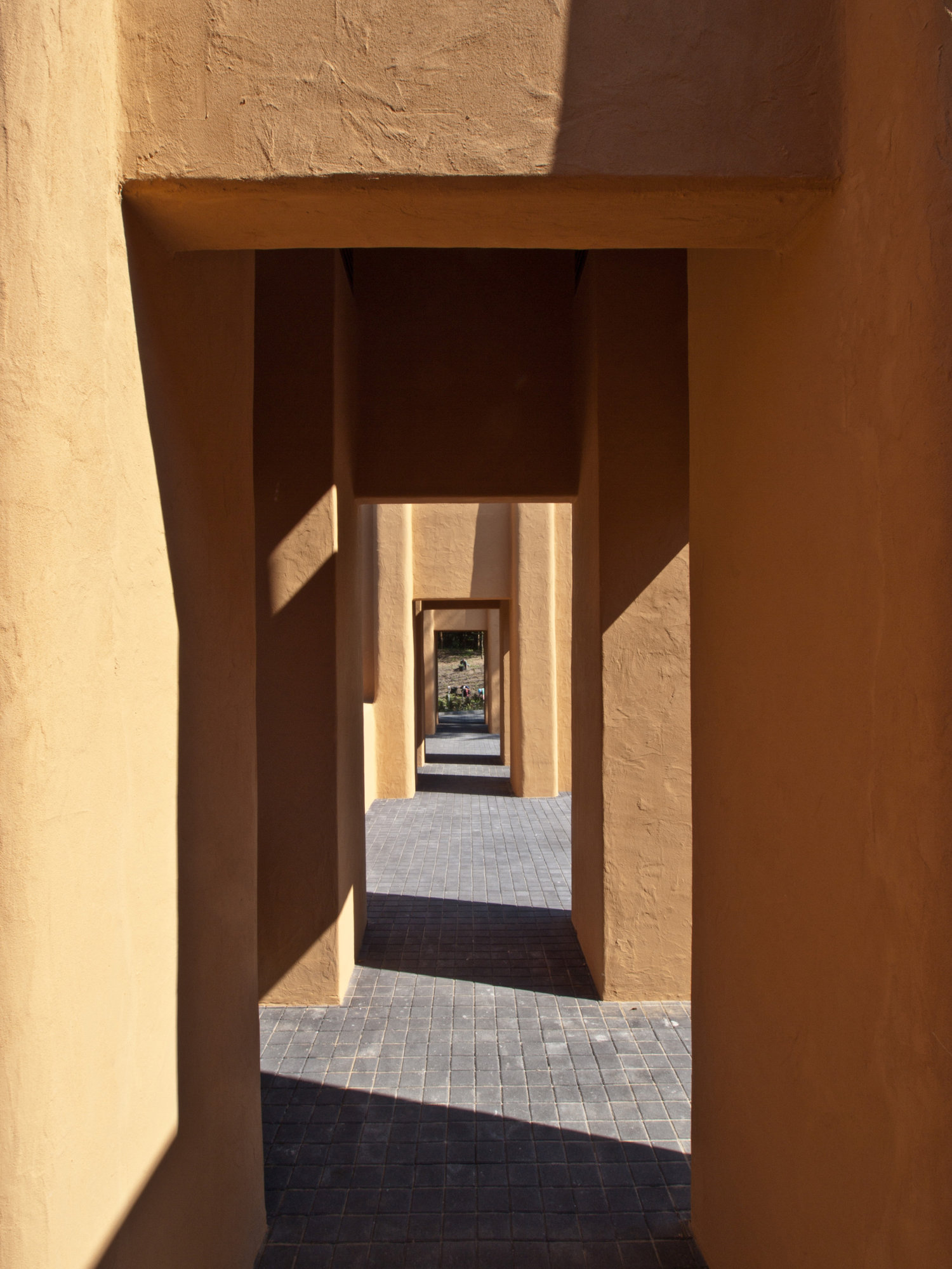 Shiraz Hotel Bambara homlokzati részlet