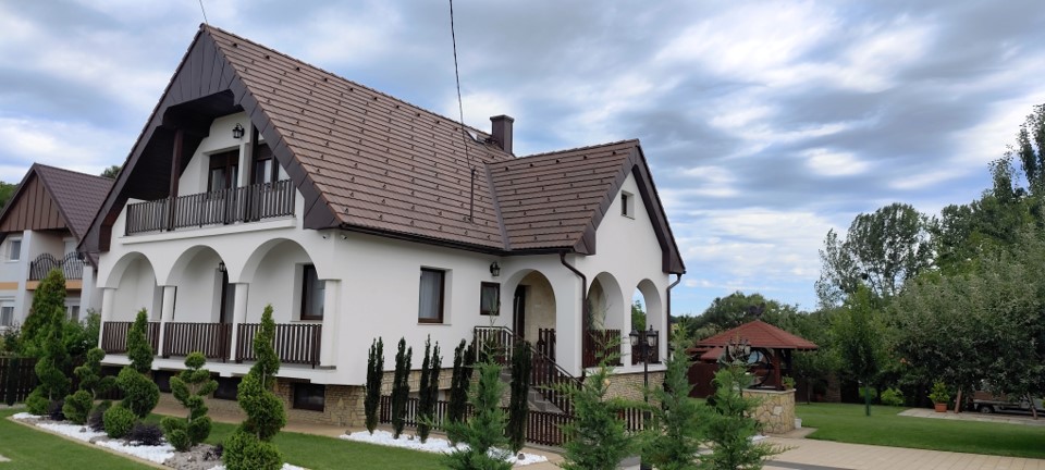Olaszfalu családi ház StoTherm Vario homlokzati hőszigetelés